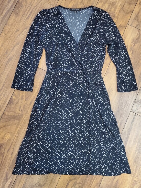 haileys Dresses & Skirts - Hailys Black White Polka Dot Faux Wrap Midi Dress Small